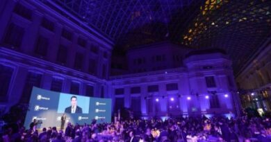 Banco Popular celebra cena de gala con empresarios turísticos en FITUR 2022