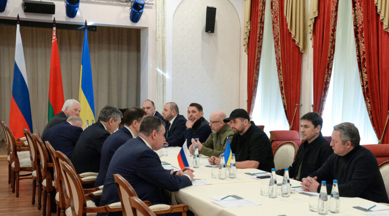 Moscú y Kiev delimitan "ciertas decisiones" durante las conversaciones en Bielorrusia y acuerdan una segunda reunión