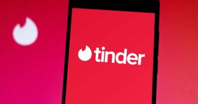 Tinder lanza una función de cita a ciegas con la que los usuarios pueden chatear con su potencial pareja sin ver sus fotos