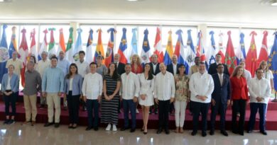Alcalde Abel Martínez recibió la visita de 26 embajadores en un histórico intercambio cultural