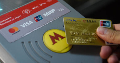 Bancos rusos empezarán a emitir tarjetas con el sistema de pagos chino UnionPay
