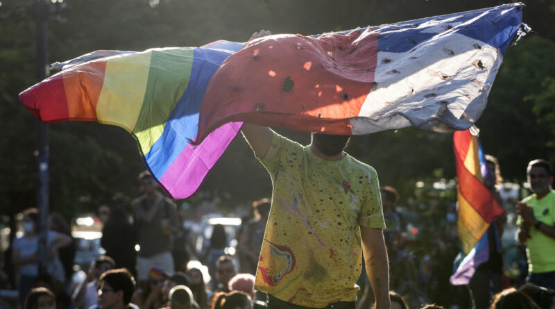 Chile celebra el primer matrimonio homosexual de su historia