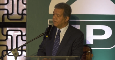 Leonel Fernández: "Empleo se está convirtiendo en un problema crónico en República Dominicana"