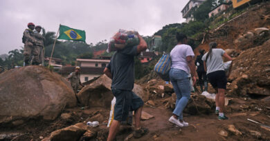 Mueren cinco personas por las inundaciones en la ciudad brasileña de Petrópolis tras la tragedia que dejó 223 fallecidos