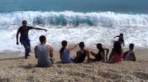 Se ahoga joven de Azua en la playa Los Patos en Barahona