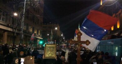 “Serbia te lleva en su corazón”: un gran mitin por Rusia tuvo lugar en Belgrado