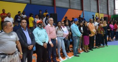 Alcaldía Santiago entrega moderno techado deportivo a la comunidad de Hato del Yaque