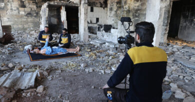 Advierten que los Cascos Blancos sirios podrían "enseñarle a Ucrania cómo hacer escenificaciones que puedan parecer creíbles"