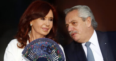 El libro que Cristina Kirchner le regaló a Alberto Fernández y que desató especulaciones sobre su pelea