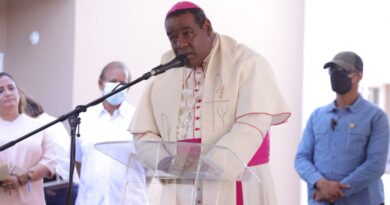 Obispo de Higüey a favor de que canódromo sea desmantelado luego de incidente entre Digesett, prensa y Defensor del Pueblo
