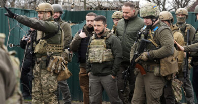 "Les dijimos que se olvidaran de la desmilitarización y la desnazificación": Zelenski revela la postura de Kiev en las negociaciones con Rusia