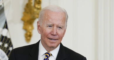 Reportan que Biden planea asignar 33.000 millones de dólares en ayuda para Ucrania