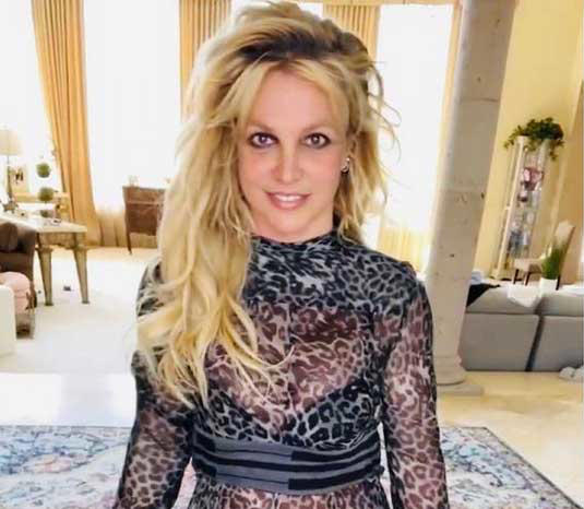 Britney Spears se sincera sobre la presión que ejercía su familia en ella.