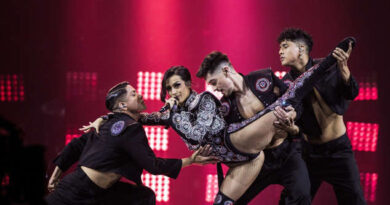 RTVE envía un burofax a VOX para que no se use la canción de España en Eurovisión, ‘SloMo’ de Chanel, en vídeos de Olona