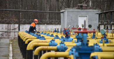 Gazprom confirma que Ucrania dejará de transportar el gas ruso a Europa por uno de los puntos, pero no ve obstáculos "de fuerza mayor"