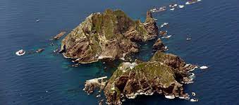 Japón protesta ante Corea del Sur por sus actividades cerca de disputados islotes