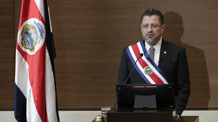 Rodrigo Chaves jura como Presidente de Costa Rica: "Somos los llamados a realizar un cambio histórico"