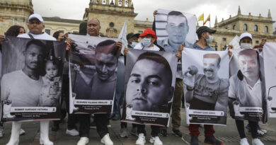 Ordenan al Gobierno colombiano pagar una renta básica a los hijos de los exguerrilleros asesinados