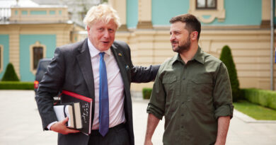 Reino Unido ofrece una operación de entrenamiento para las fuerzas militares de Ucrania que "podría cambiar la ecuación" del conflicto