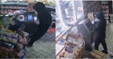 Atracadores roban cajeros automáticos en 40 bodegas y otros negocios llevándose millares de dólares