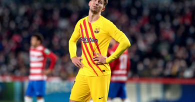 ¡El FC Barcelona no hizo nada para retenerlo! Luuk De Jong se despide del equipo culé y espera definir su futuro en los próximos días