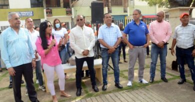 Alcaldía Santiago inicia reconstrucción del parque Payero Ulloa en el Ensanche Bermúdez