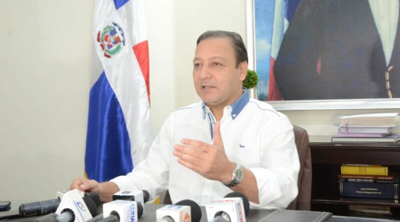 Abel Martínez llama al presidente Abinader a tomar medidas drásticas e inmediatas sobre presencia ilegal de haitianos