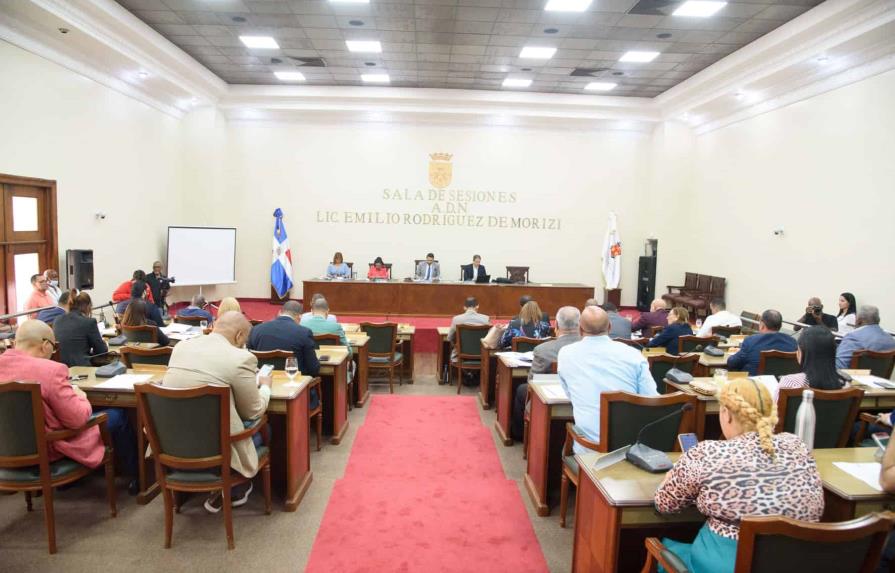Regidores del Distrito aprueban informes de comisión de reformulación presupuestaria