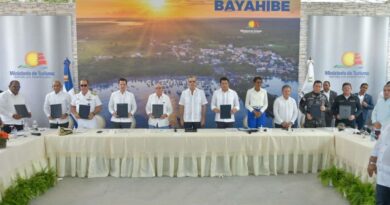Gobierno presenta plan integral para transformar Bayahíbe
