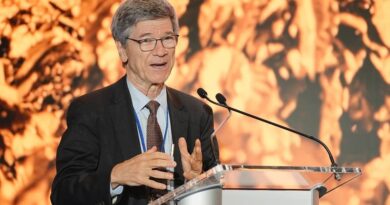 Jeffrey Sachs: “El mundo enfrenta la crisis más compleja desde el fin de la Guerra Fría”