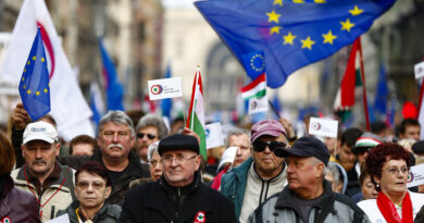 El Parlamento Europeo etiqueta a Hungría como "régimen híbrido de autocracia electoral"