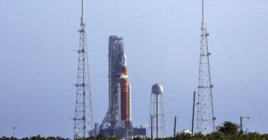 La NASA aplaza por segunda vez despegue de Artemis 1 por pérdida de combustible