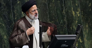 Presidente de Irán apela a la unidad nacional mientras se extienden las protestas por muerte de Mahsa Amini