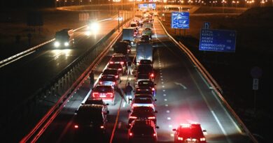 Reanudan el tránsito vehicular en el puente de Crimea