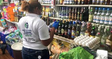 Inician operativos para impedir venta de alcohol falsificado en navidad