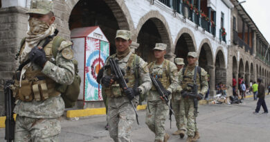 Detienen en Perú a tres generales acusados de buscar ascensos a través de sobornos