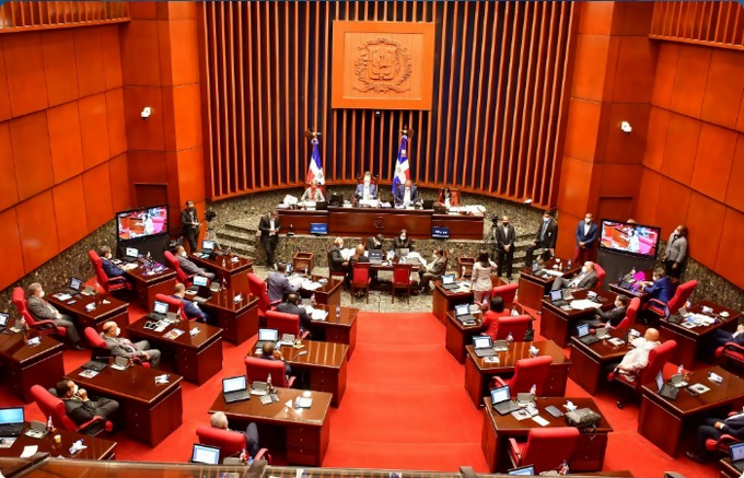 Senado estudia nuevo préstamo por 60 millones de dólares