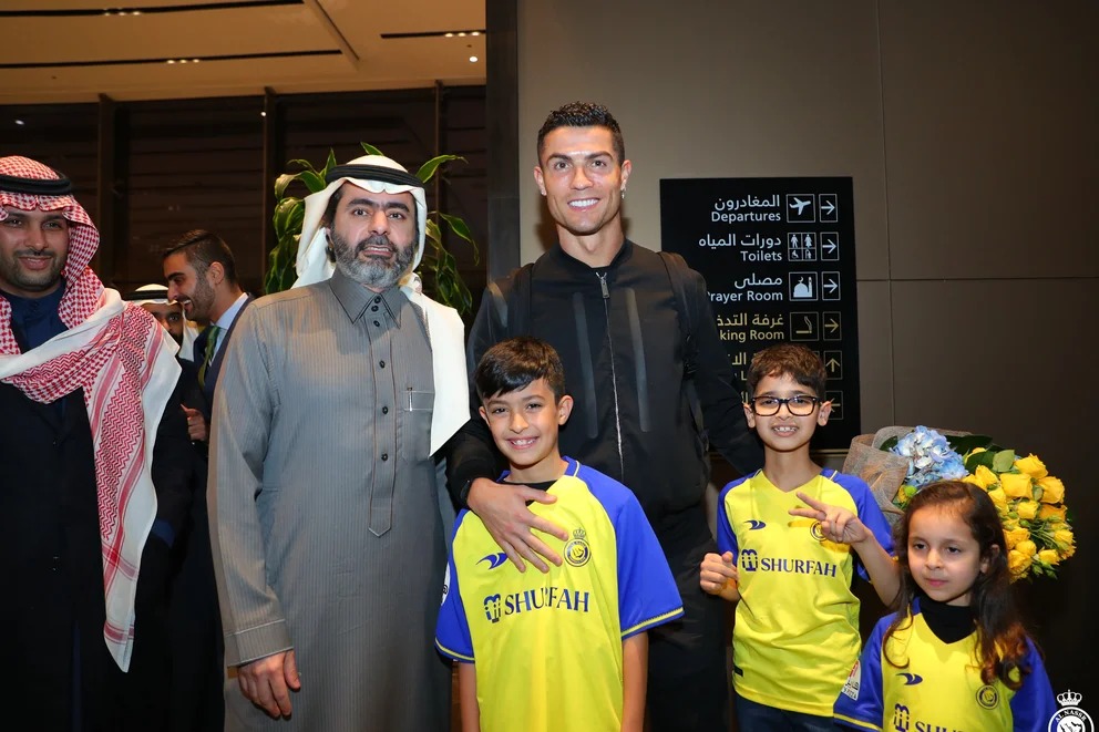 La nueva vida que tendrá Cristiano Ronaldo en Arabia Saudita tras firmar el contrato más impactante en la historia del deporte