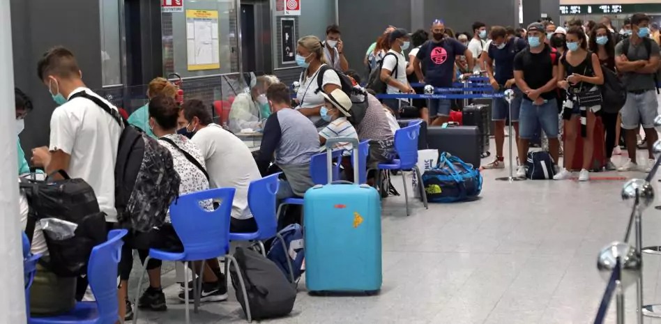 Los primeros vuelos desde China aterrizarán en España el 9 de enero