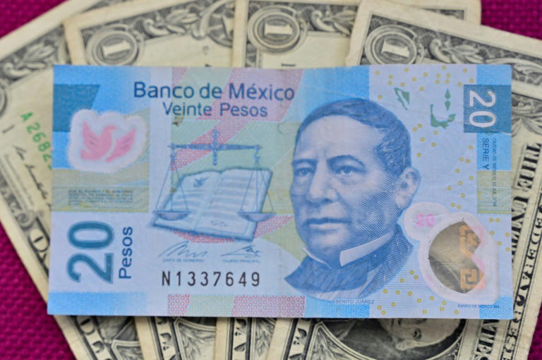México coloca dos bonos por 4.000 millones de dólares