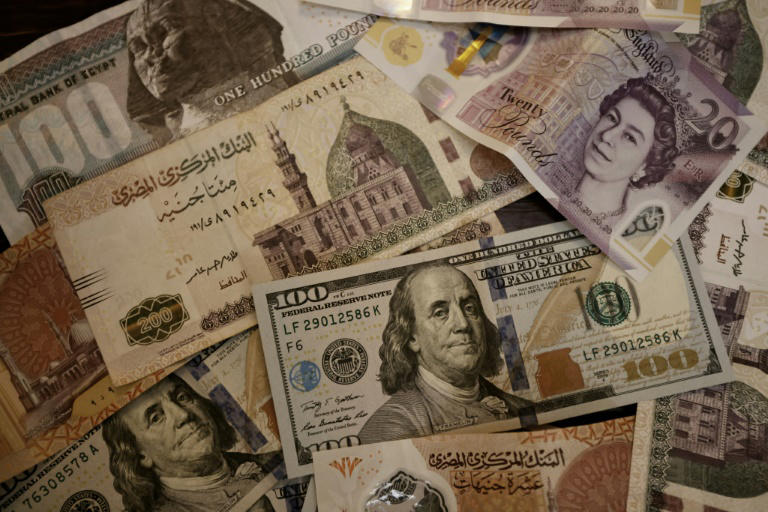 Inflación, falta de divisas y deuda asfixian a los egipcios