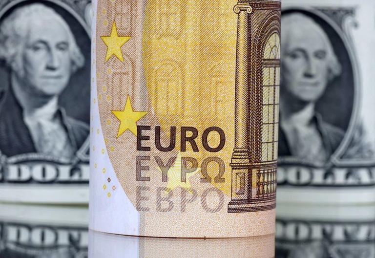 Euro toca máximos de siete meses vs dólar antes de reporte inflación EEUU