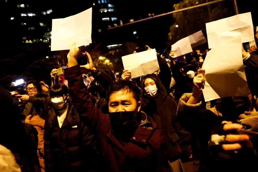 HRW le pidió a China la liberación de las personas detenidas por protestar contra las fracasadas políticas del régimen