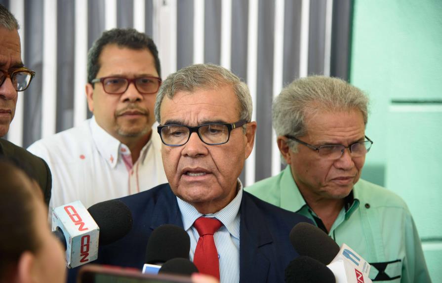 CMD sigue firme en lucha contra ARS; presentarán acciones a organizaciones sociales