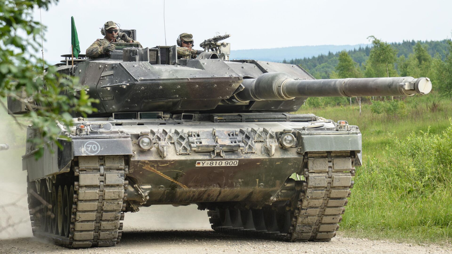Canadá confirma que enviará 4 tanques Leopard 2 a Ucrania