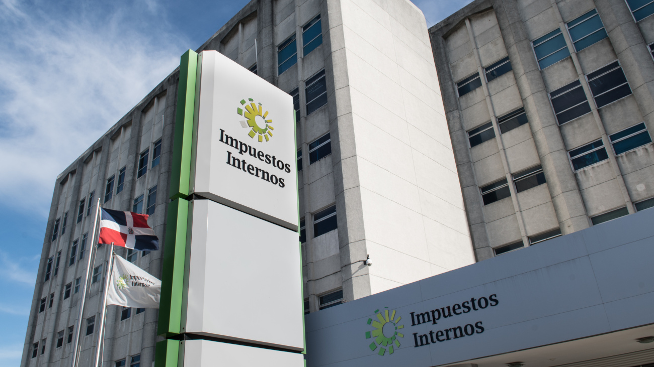 DGII sobrepasa los RD 656,000 millones en el 2022 con recaudación récord