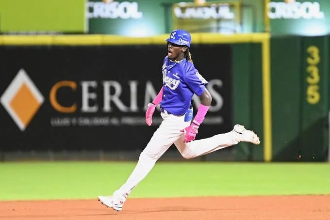 Elly De La Cruz espera quedarse en MLB como torpedero