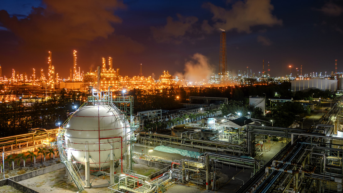 El volumen mundial de importaciones de gas natural licuado bate un récord en 2022