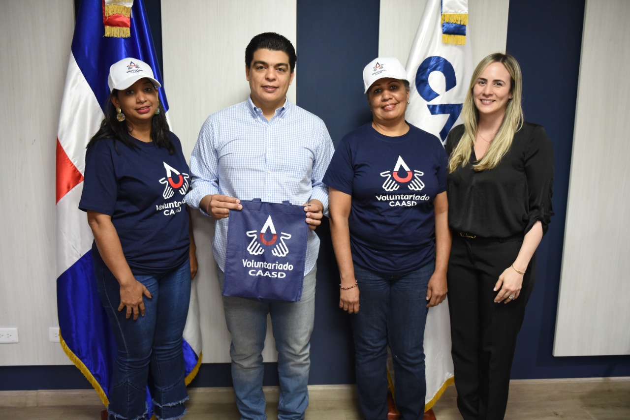 Felipe Suberví encabeza lanzamiento de Voluntariado CAASD