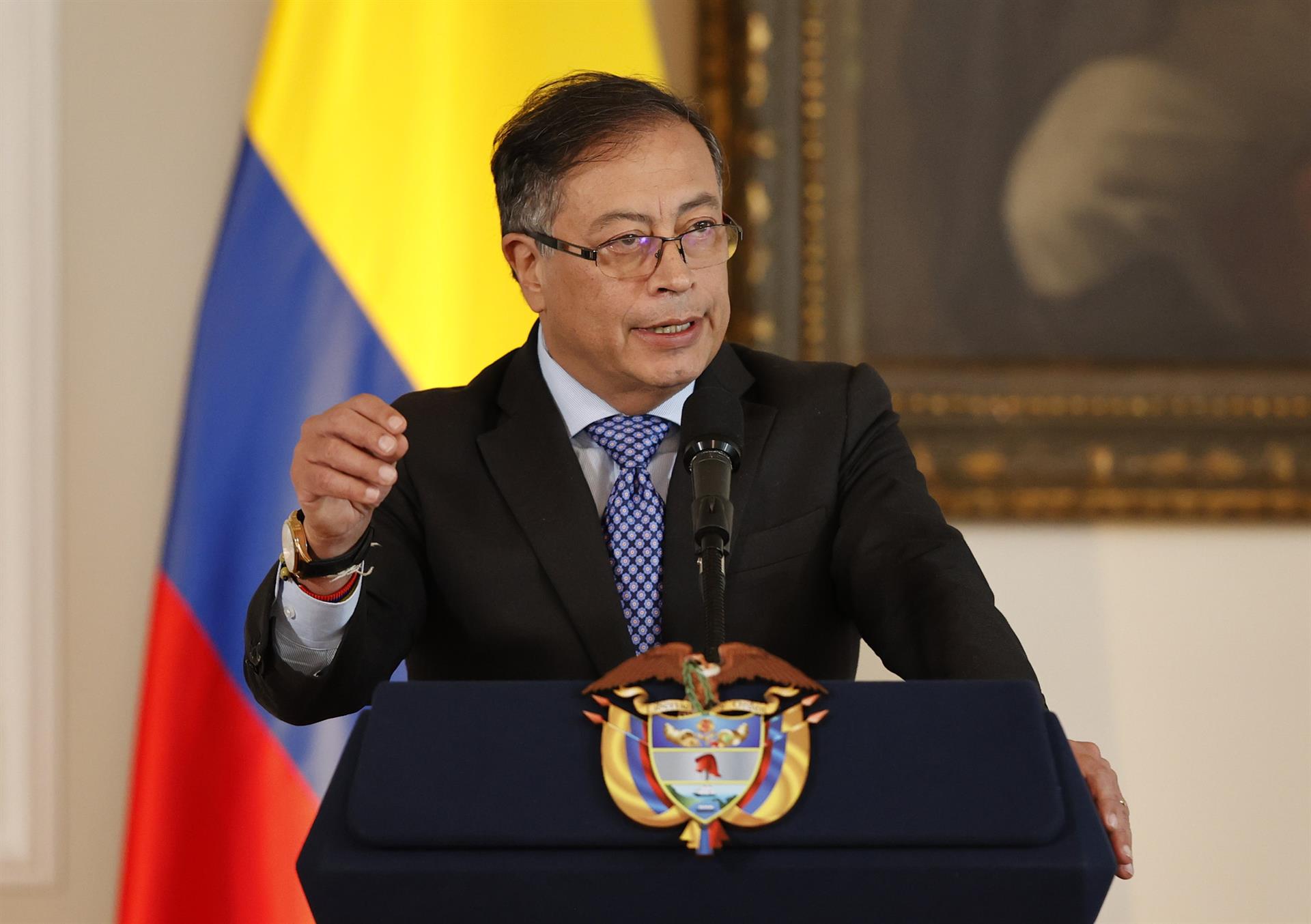 Gustavo Petro llega a Venezuela para reunirse con Maduro